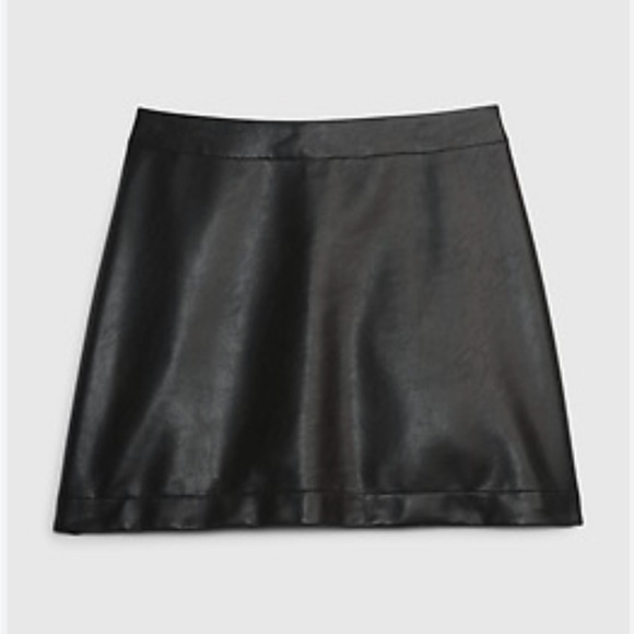 GAP Dresses & Skirts - NWT Gap Faux Black Leather Miniskirt, Size Medium